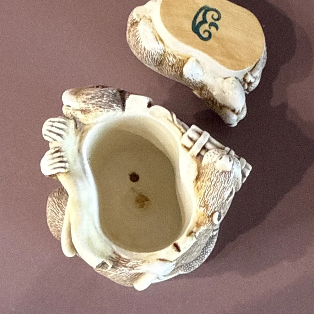 Harmony Kingdom Damnable Plot Beavers With Dynamite Trinket Box